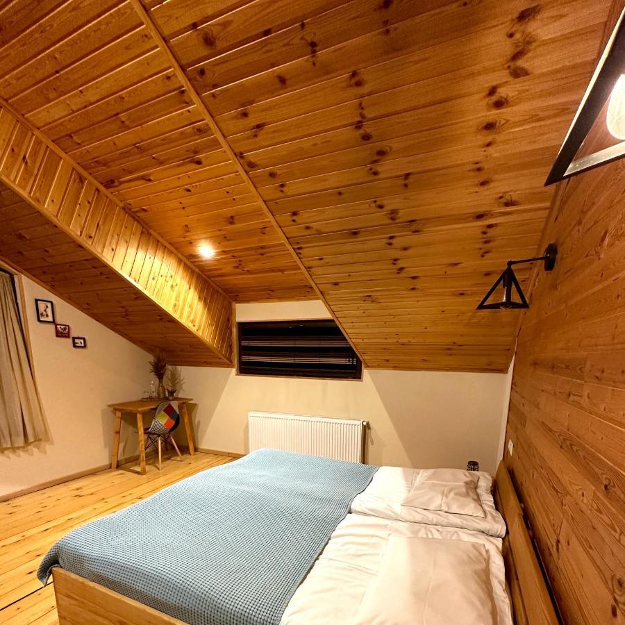 Ioska'S House Hotell Mestia Rum bild